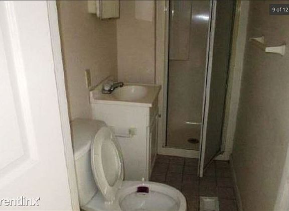 5Bathroom2