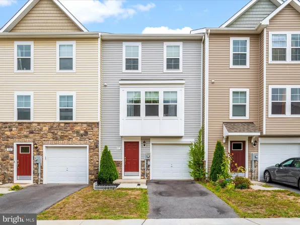 912 Mercer Dr, Hagerstown, MD 21742