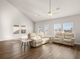 202 Wind Trl, Hutto, TX 78634