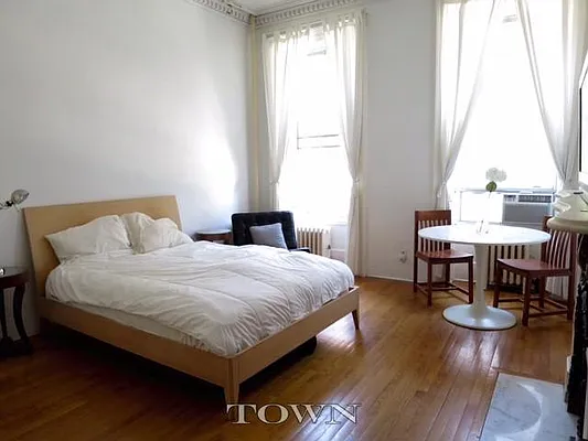 Rented by Town Residential | media 5