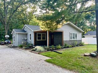 19156 Savage Rd, Belleville, MI 48111