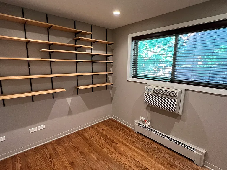 2722 Central St #4S — Photo 16