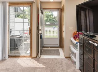 2552 Bedford Ct, Saint Paul, MN 55120