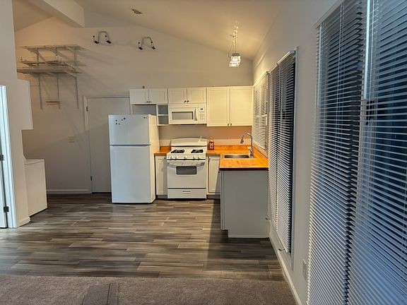 2nd image of 2910 Robertswood Dr #B