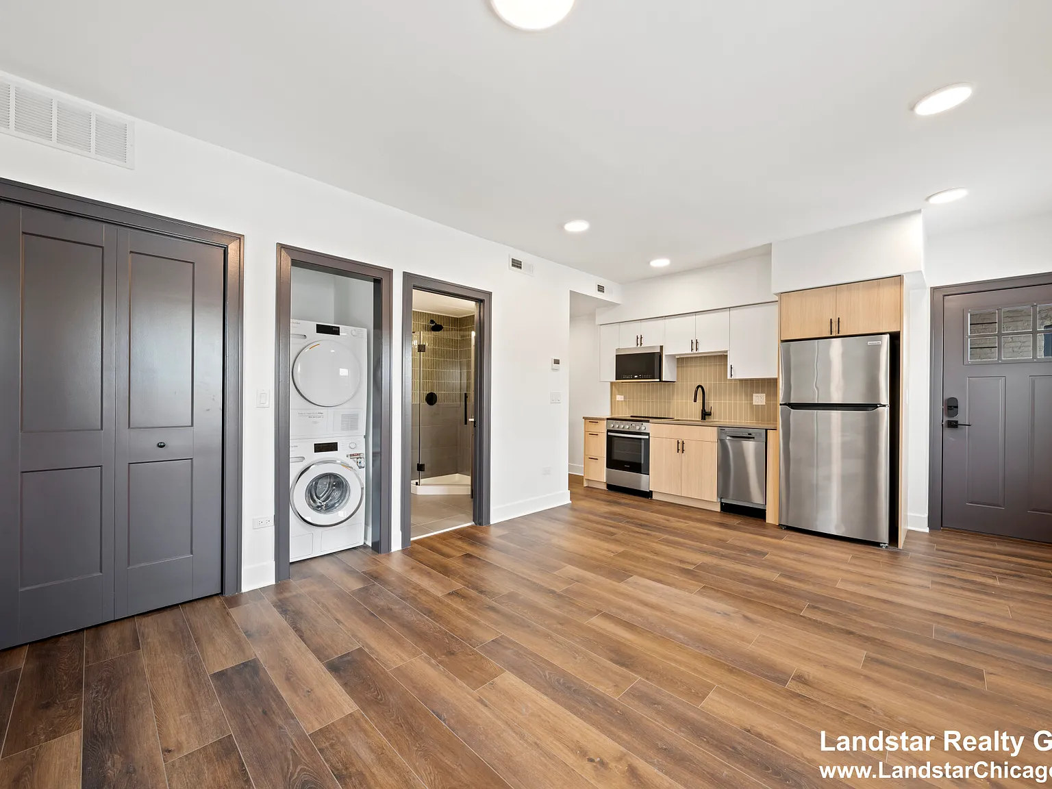 Studio, 1.0 bath, $1,915 — Photo 1