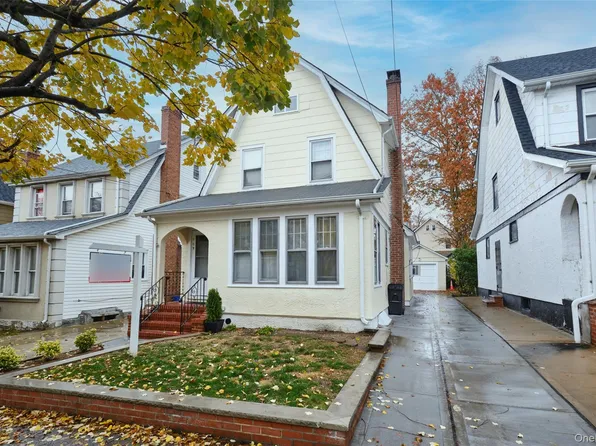 109-15 200th Street, Saint Albans, NY 11412