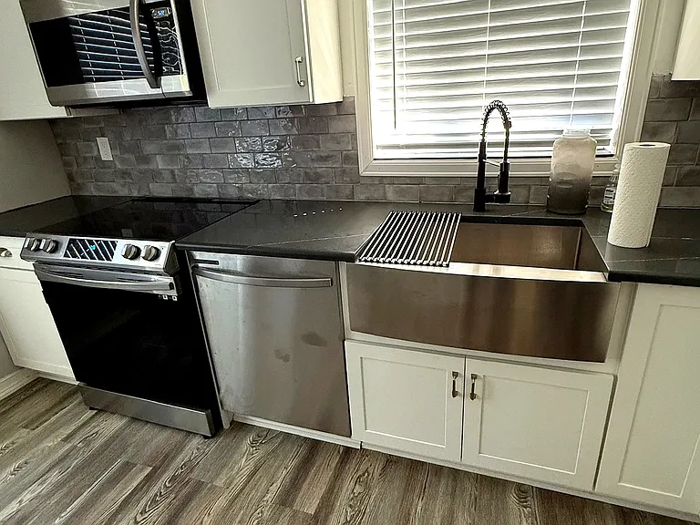 9105 Little River Dr — Photo 10
