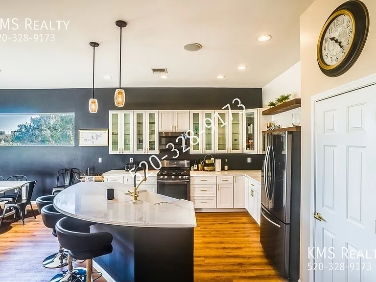 3078 W Desert Bird Ct — Photo 32