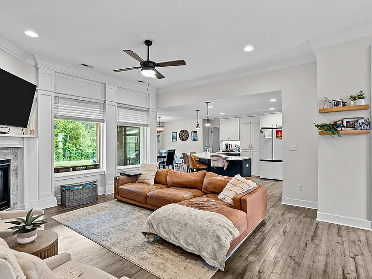 1116 Shore Acres Loop — Photo 9