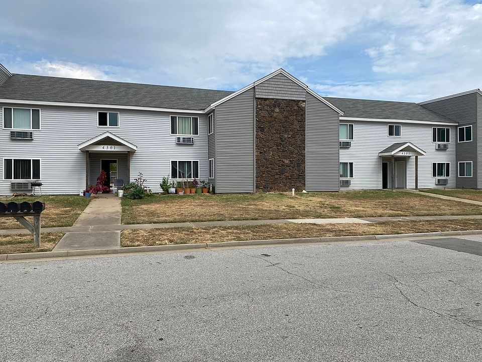 1st image of 4501 Yorkshire Dr Unit 14