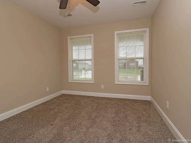 1752 Voyager Ct — Photo 23