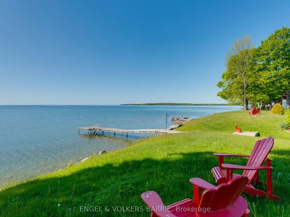 43 Olive Cres #204, Orillia, ON L3V 7M8