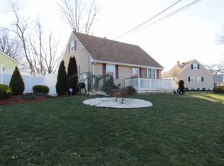 54 Stratford Rd, East Brunswick, NJ 08816