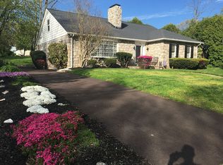 1151 Jackson St, Pottstown, PA 19464