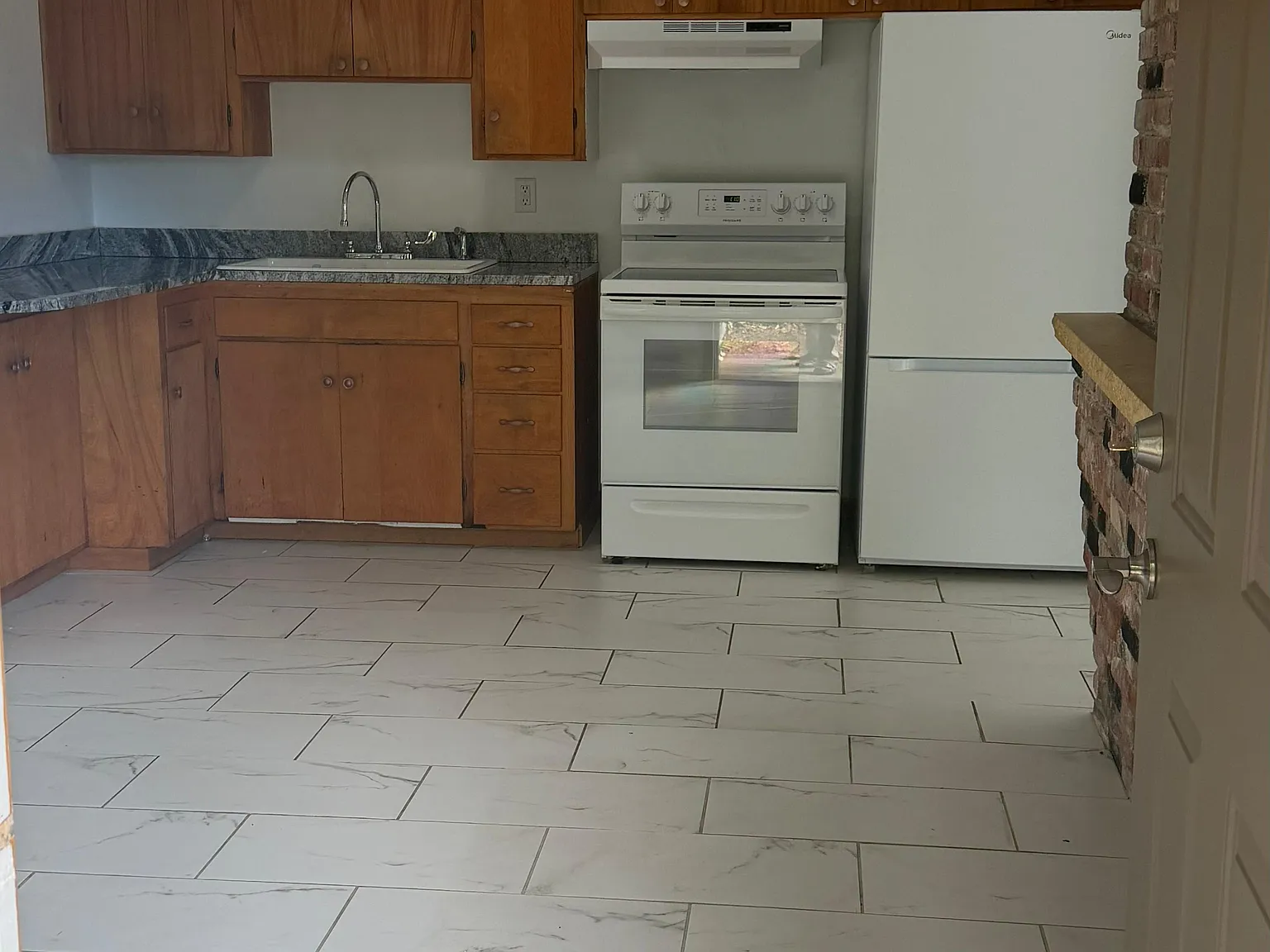 2 bed, 1533 sqft, $1,900 — Photo 3