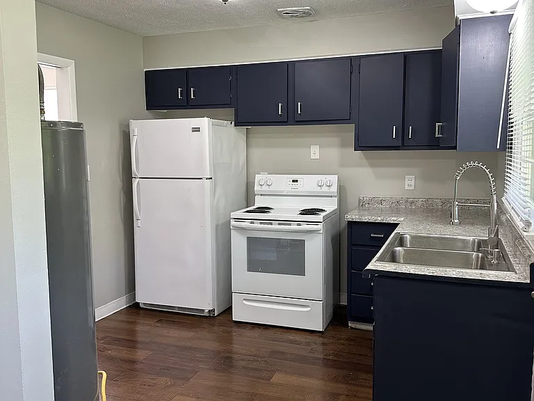 2107 W Coil St — Photo 7