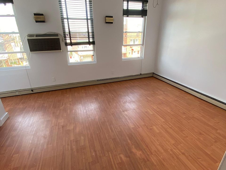 1st image of 7316 58th Ave Floor 2