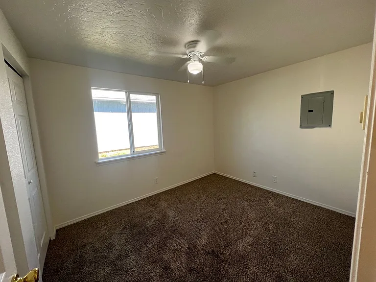 270-272 Kruse St #275-277-& — Photo 6