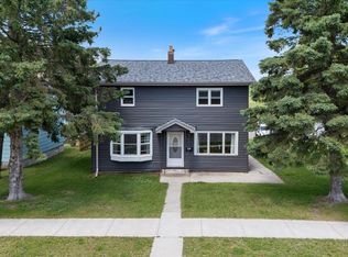 602 8th St NW, Chisholm, MN 55719