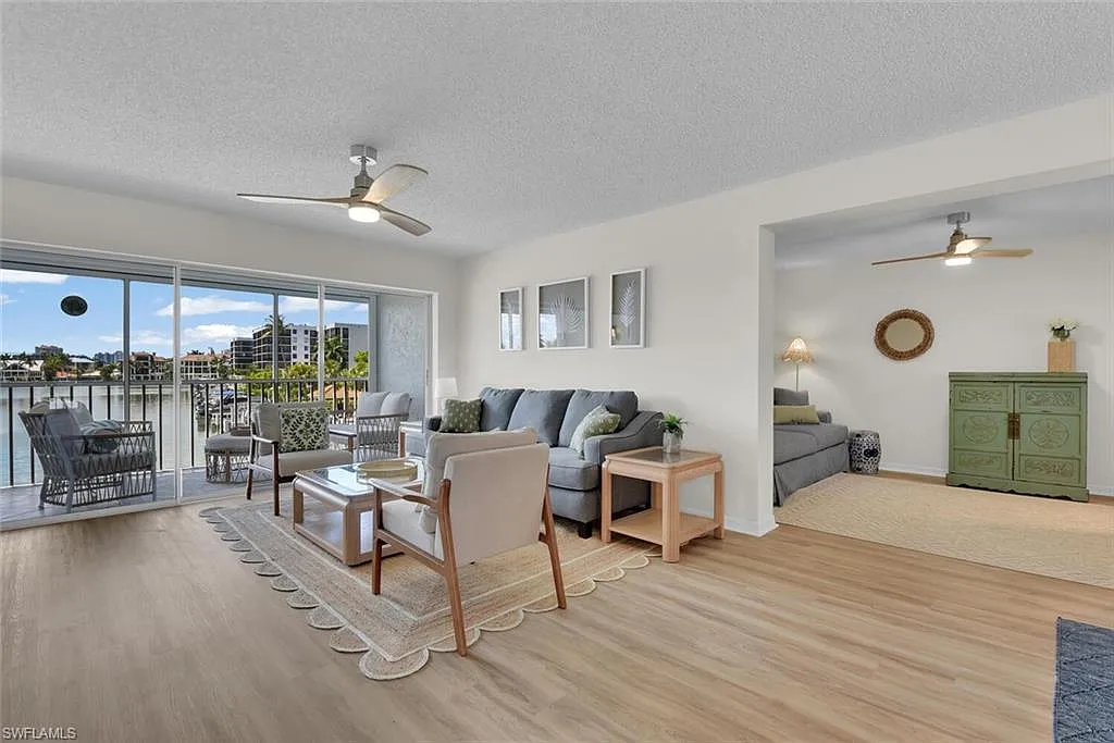 2 bed, 2.0 bath, 1248 sqft, $11,000 — Photo 4