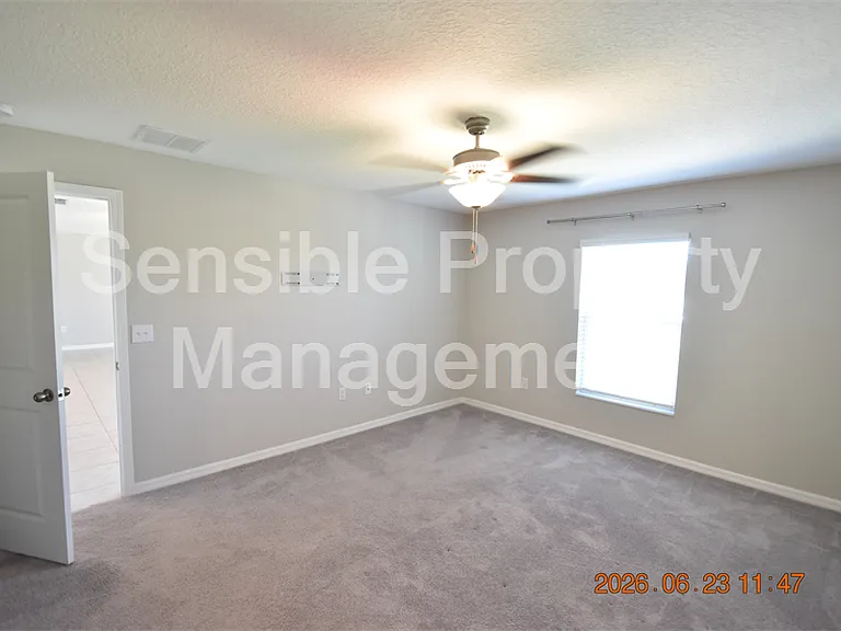 13021 Meadow Pond Pl — Photo 17