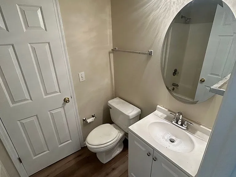 6308 Sweetwater Blvd — Photo 13