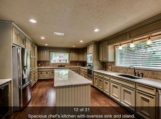 11922 Oakcroft Dr, Houston, TX 77070