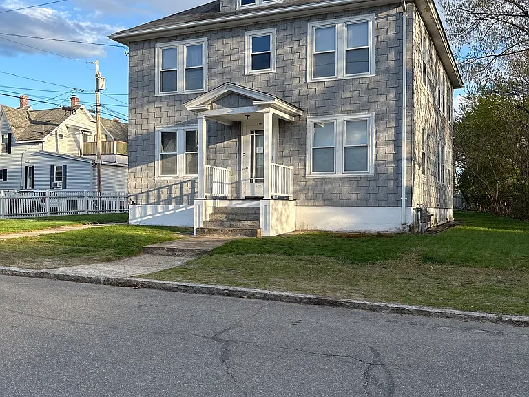 210 Wayne St #2 — Photo 1