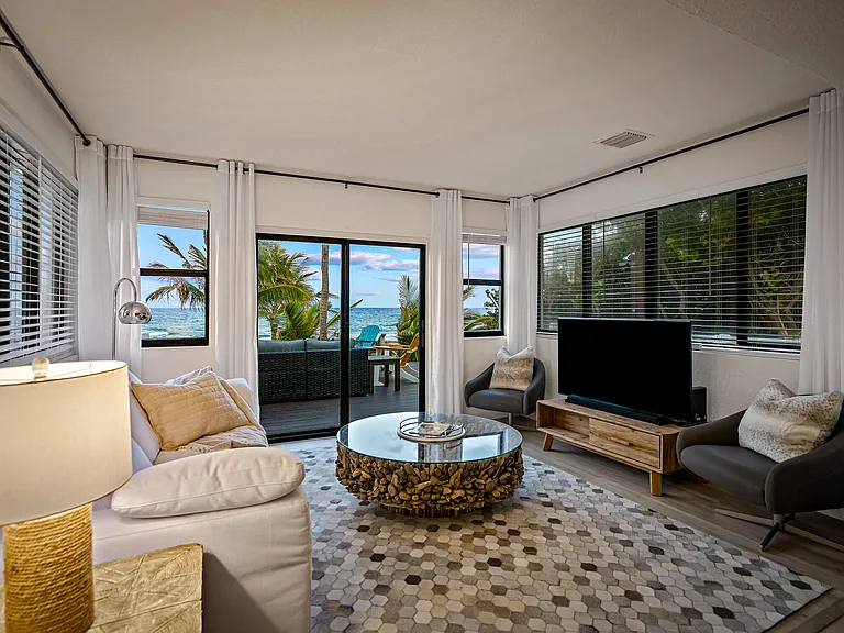 2330 N Ocean Blvd — Photo 10