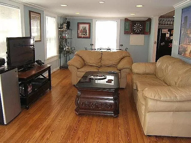 791 Saint Charles Ave NE #4 — Photo 2