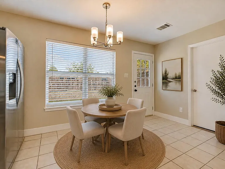 3303 Barksdale Dr — Photo 4