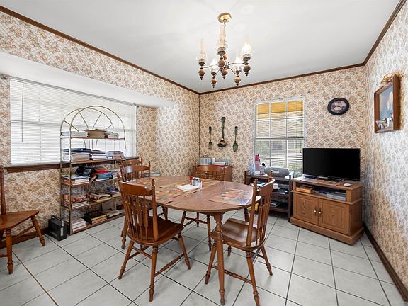 4th image of 1647 Tallwood Dr