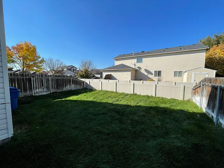 10806 W Heartwood St — Photo 31