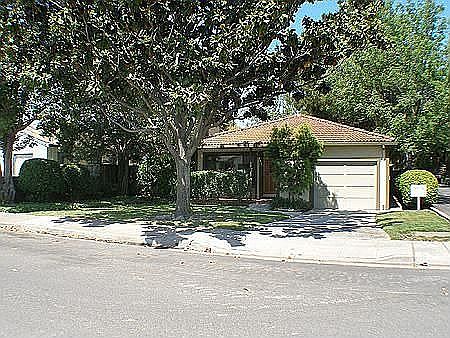 Front Yard - Private Driveway - Garage