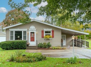 19711 Pasadena Ave, South Bend, IN 46614
