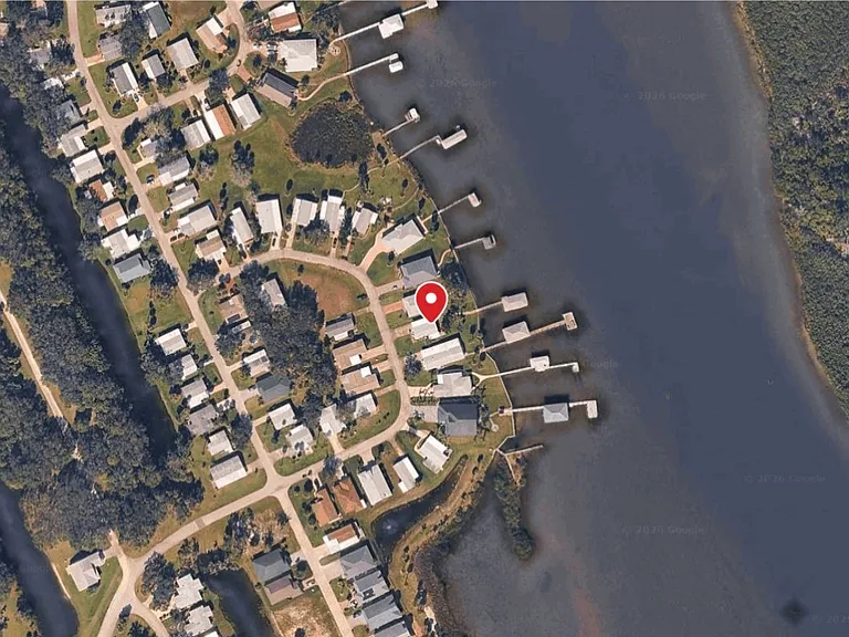Located on the beautiful Intracoastal Waterway