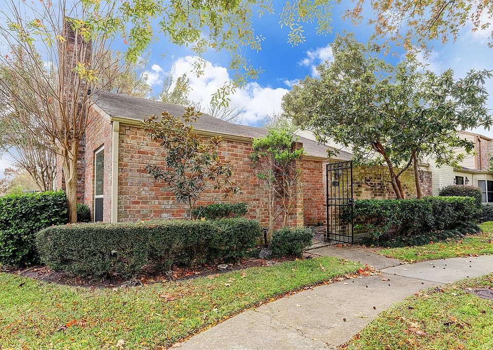 1st image of 11915 Southlake Dr
