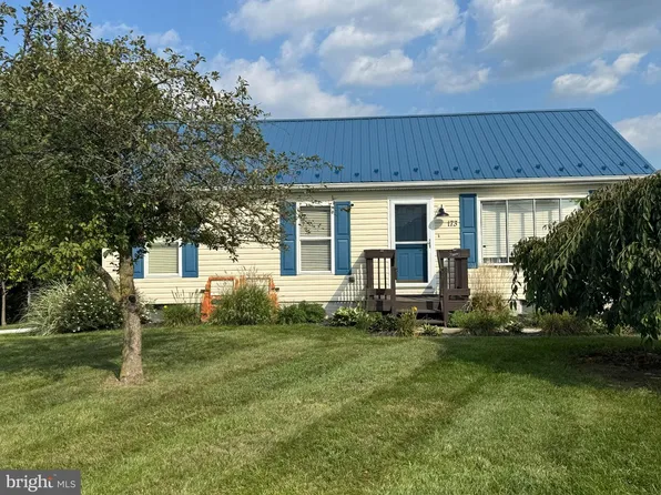 173 Crestview Dr, Martinsburg, WV 25405