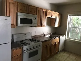 6308 Sherwood Rd — Photo 6