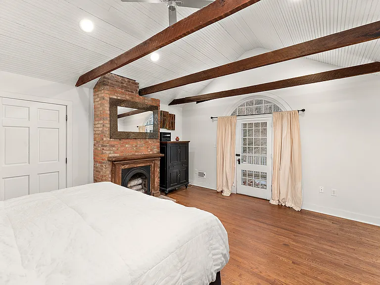 732 Orchard Ter — Photo 21