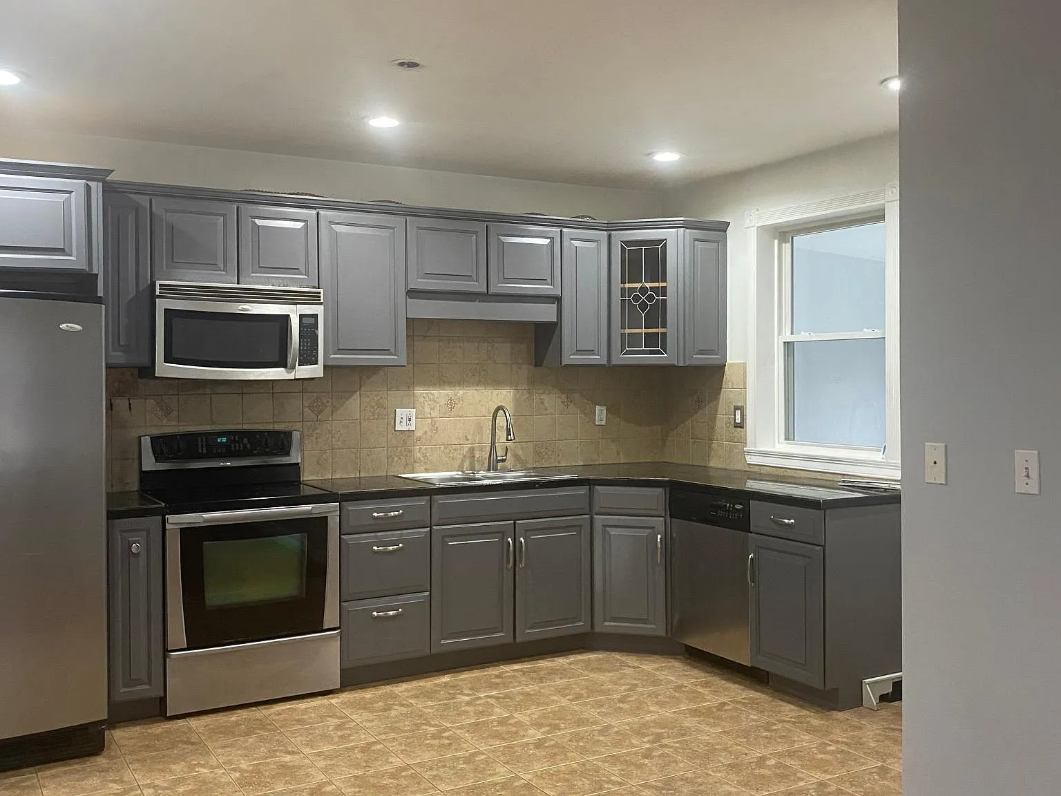 13-15 Clinton Ave — Photo 3