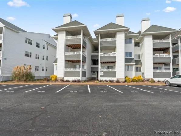 155 Atlantic Ave Unit B, Hampton, VA 23664