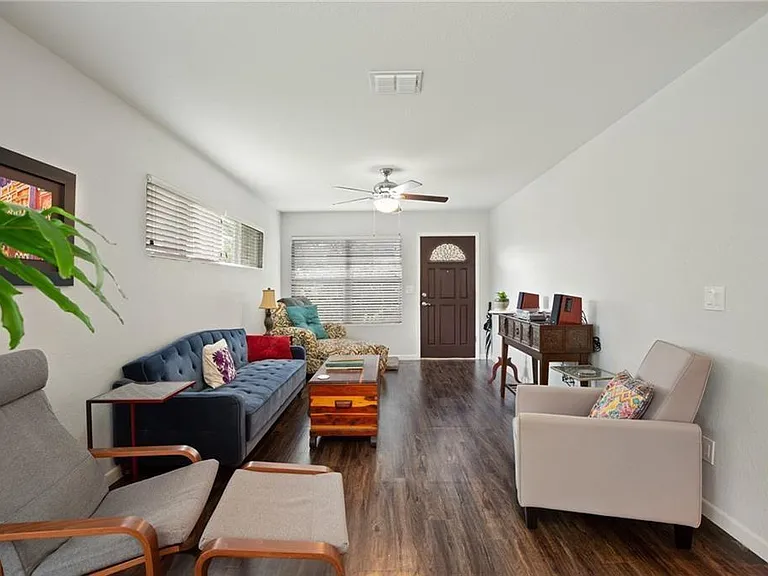 1801 Maple Ave — Photo 7