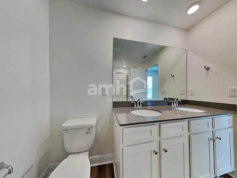 27189 Saint Andrews Ave — Photo 16