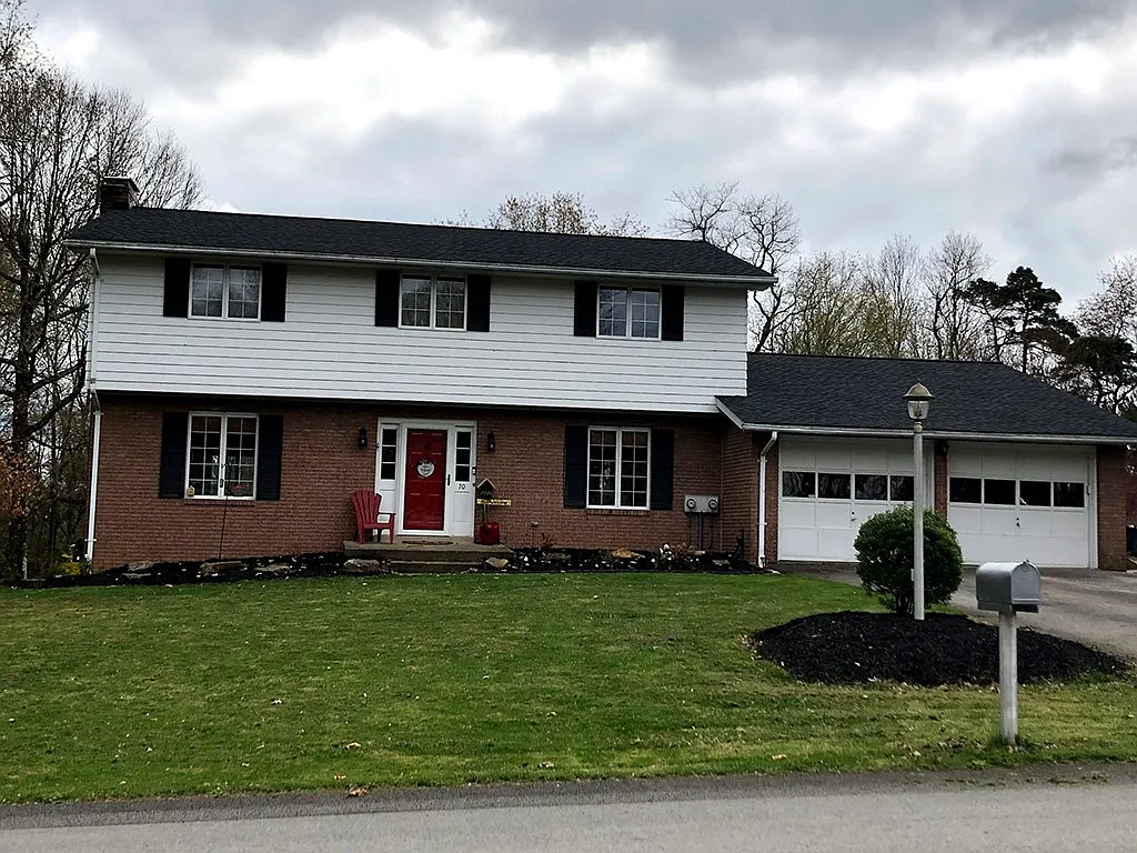 70 Pine Crest Dr photo 1