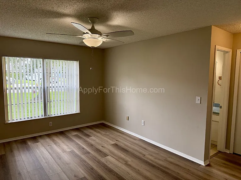 1254 Tuxford Dr — Photo 6