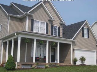 702 Emerald Dr, Hurricane, WV 25526