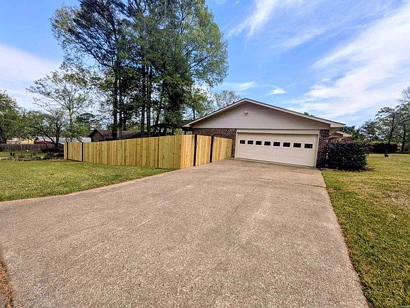 5th image of 1098 Quapaw St