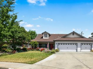 517 Old Line Ave, Exeter, CA 93221