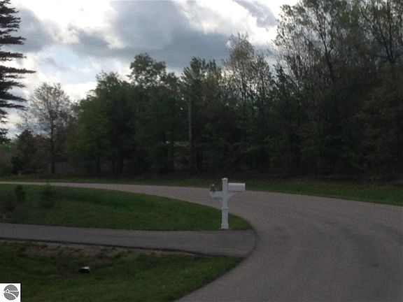 5th image of Betsie Creek Drive Multi